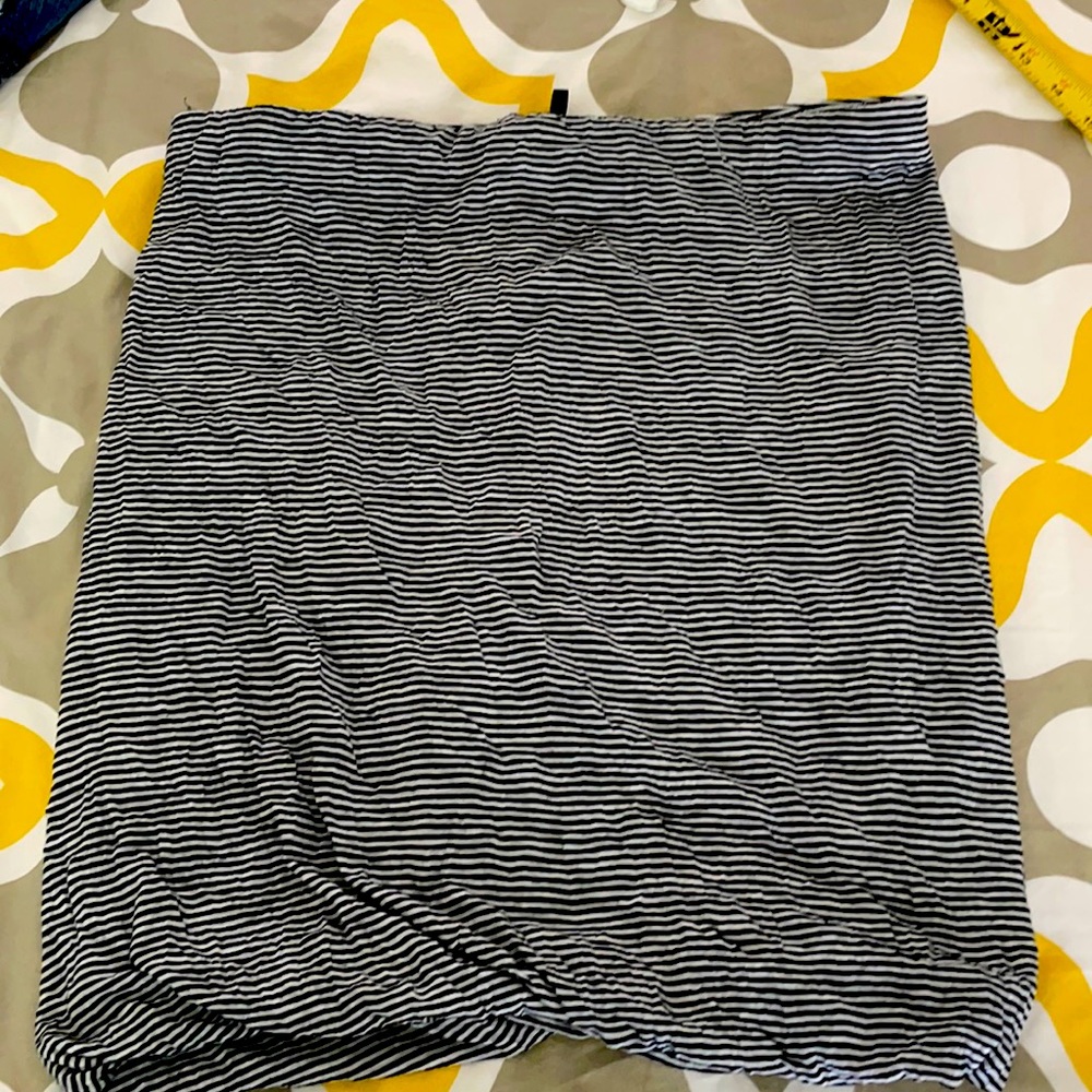 Isda stretch skirt, size M
